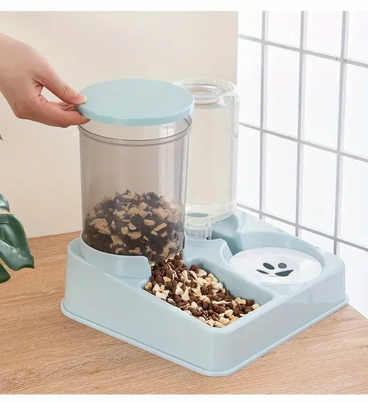 Cat & Dog Feeder